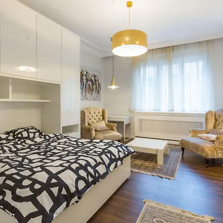 Center Slavija Square Iii